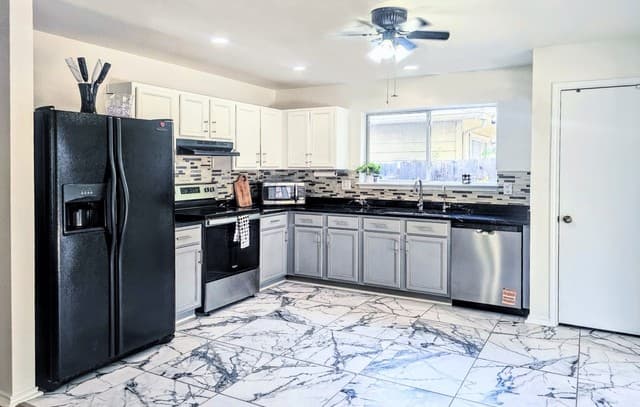 rental at 5410  Spring Day in San Antonio TX