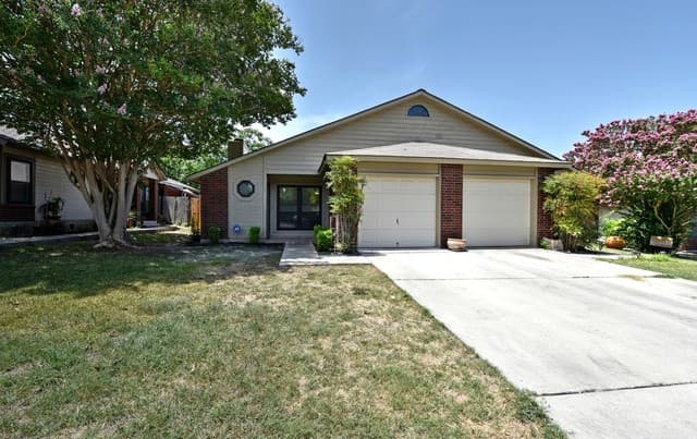 rental at 3412  Ridge Ash in San Antonio TX