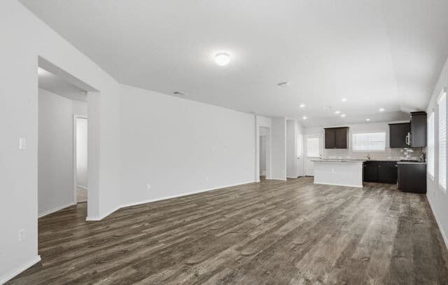 rental at 10403  Midsummer Mdw in Converse TX