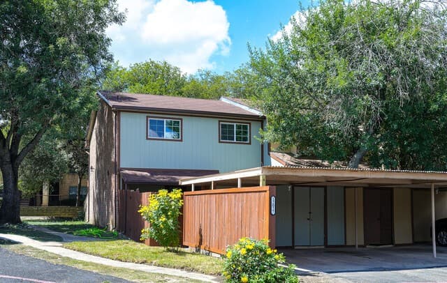 rental at 12027  Ashrock Ct in San Antonio TX