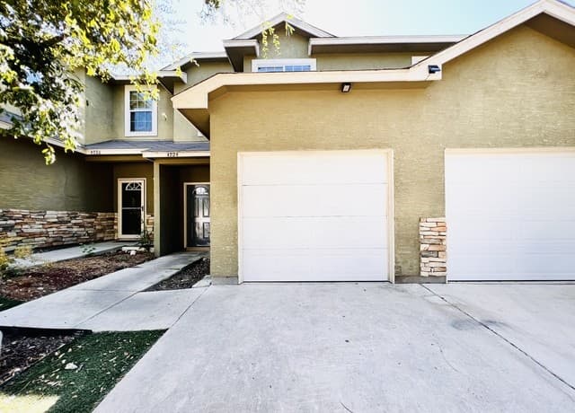 rental at 4924  Stowers Blvd in San Antonio TX