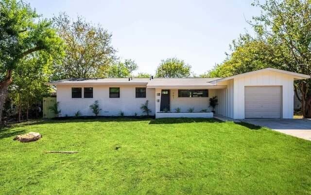 rental at 741 Perryman St in New Braunfels TX