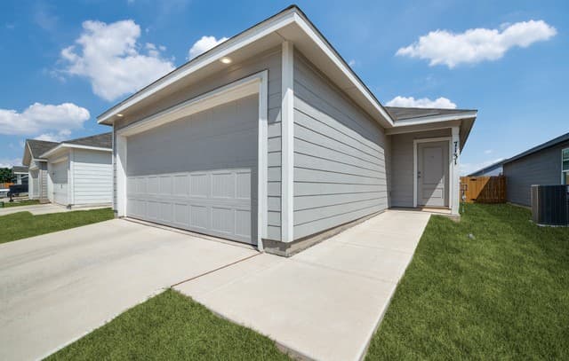rental at 7131  Shamrock Dome in San Antonio TX