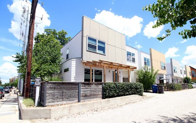 rental at 236 E Cevallos Unit UNIT 101 in San Antonio TX