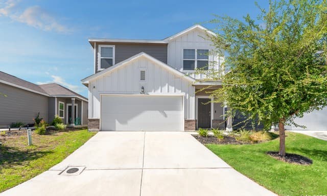 rental at 5639  Pearl Mdw in Converse TX