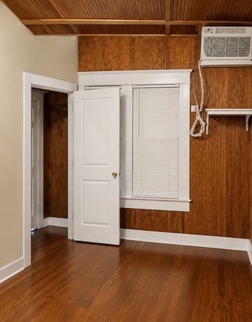 2-bedroom rental at 314 N Nueces Unit A in San Antonio, TX — photo 2