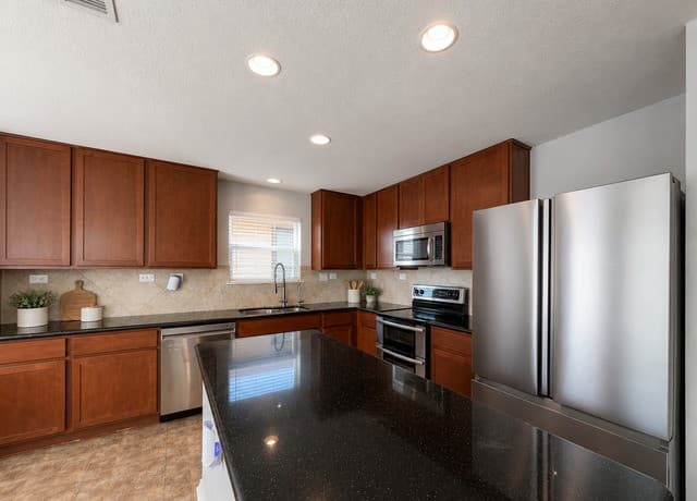 rental at 3522  Sunbird Bay in San Antonio, TX — photo 5