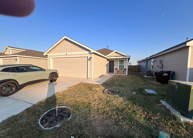 rental at 13710  Flume Rdg in San Antonio TX