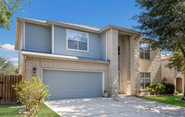 rental at 3810 Hatwig Flds in Converse TX