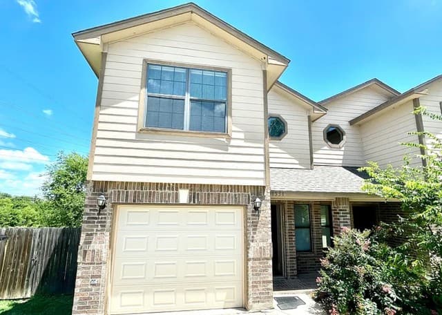 rental at 11531  Creek Eagle in San Antonio TX