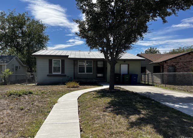 rental at 726 John Adams Dr in San Antonio TX