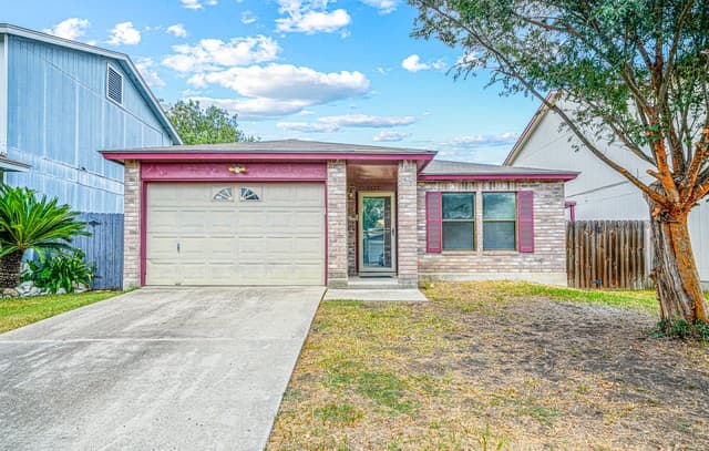 rental at 6827  Misty Field Dr in Converse TX