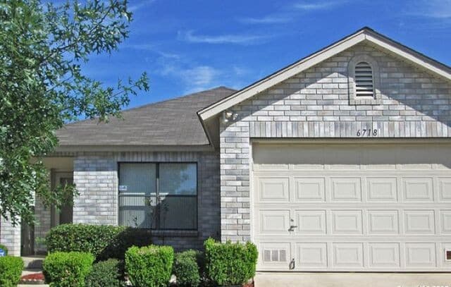 rental at 6718  Badger Pass Dr in San Antonio TX