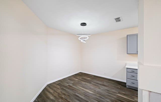 rental at 10035  Aztec Vlg in San Antonio, TX — photo 4