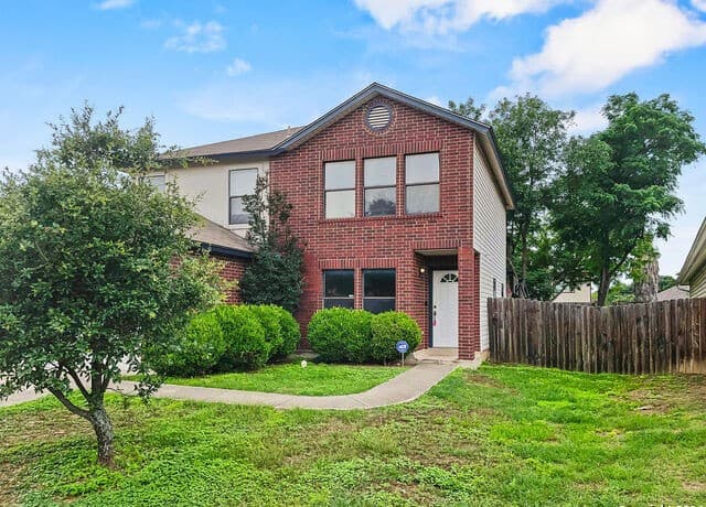 rental at 9731 Bronson Creek in San Antonio TX