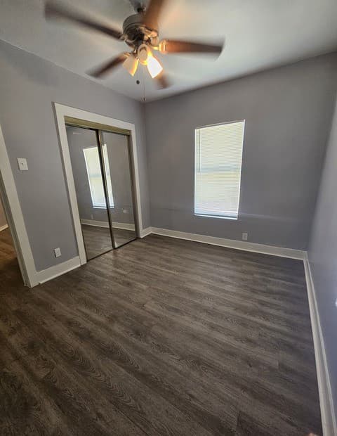 rental at 950  Bailey Ave Unit 2 in San Antonio, TX — photo 4