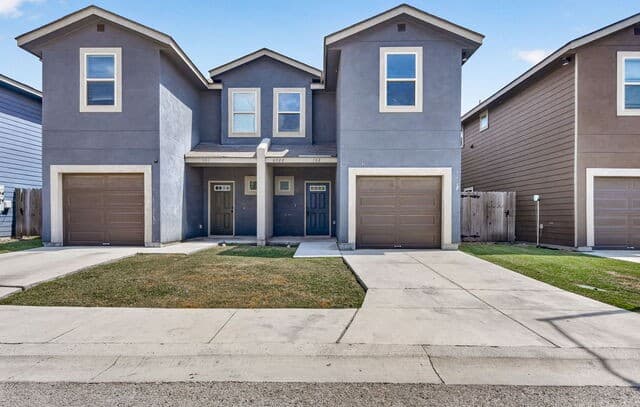 rental at 6922 Lakeview Dr Unit 102 in San Antonio TX