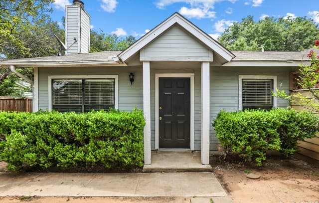 rental at 11756 Spring Club Dr in San Antonio TX