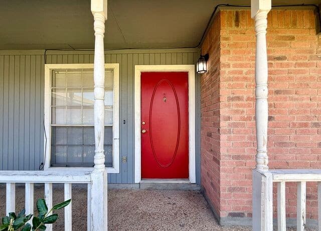 rental at 5230  Gawain Dr in San Antonio, TX — photo 2