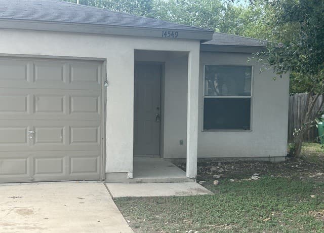 2-bedroom rental at 14549 Clovelly Wood in San Antonio, TX — photo 1