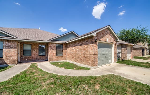 rental at 11443  Creek Eagle in San Antonio TX