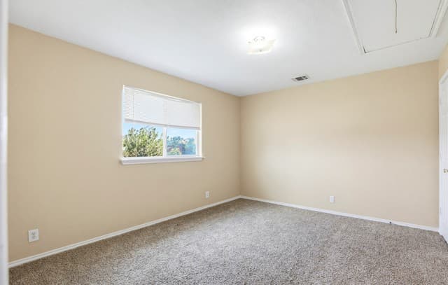 2-bedroom rental at 6342 Queens Castle Unit 1 in San Antonio, TX — photo 3