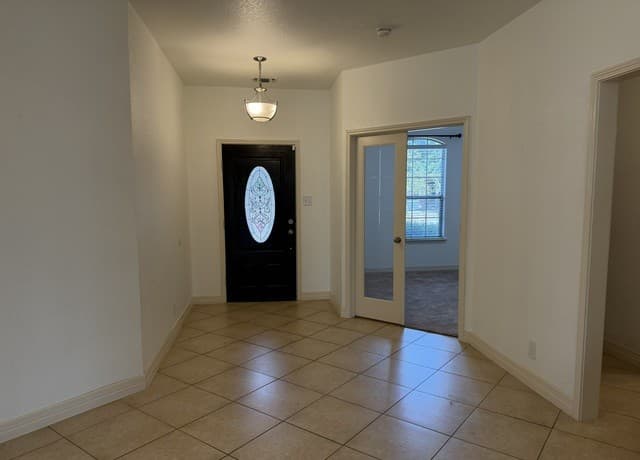 rental at 15418  Birdstone in San Antonio, TX — photo 3