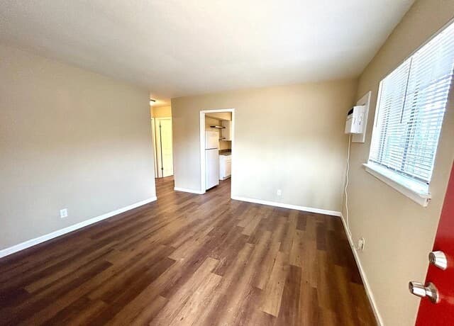 rental at 815  John Adams Dr in San Antonio, TX — photo 3