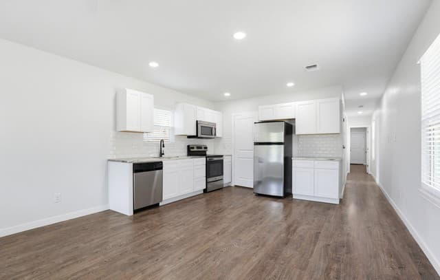 2-bedroom rental at 119 Nancy Pl in San Antonio, TX — photo 1