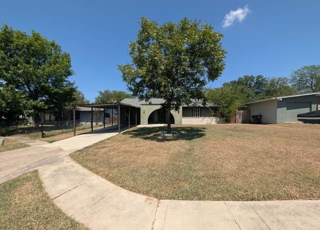 rental at 6807  Blue Lake Dr in San Antonio TX