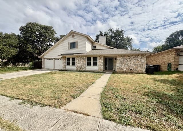 rental at 5506  Timberhurst in San Antonio, TX — photo 2