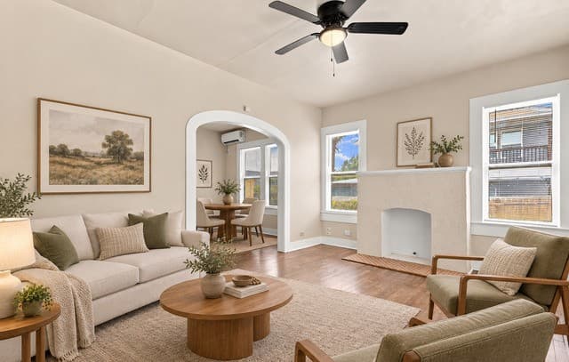 rental at 313 S Pine St in San Antonio, TX — photo 3
