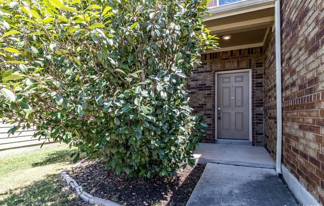 rental at 6507  Candlecrest Ct in San Antonio, TX — photo 4