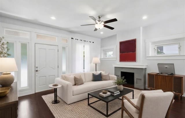 rental at 1025  Dawson St in San Antonio, TX — photo 5