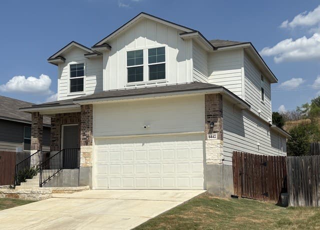 rental at 6442  Greensleeves in San Antonio, TX — photo 2