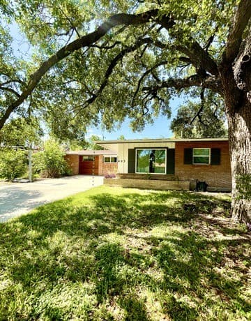 rental at 403  Marquis Ln in San Antonio, TX — photo 2