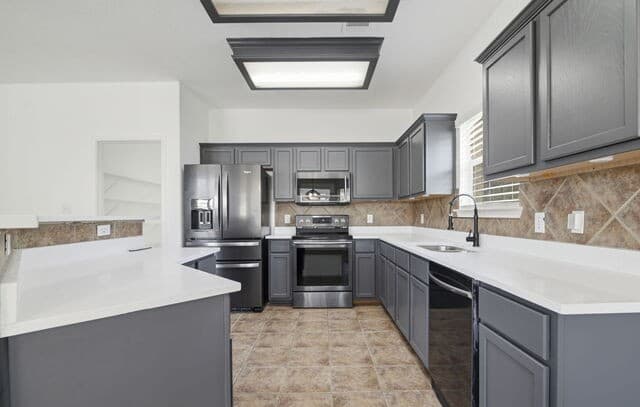 rental at 113  Earhart Ln in Cibolo, TX — photo 4