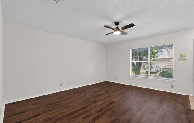 rental at 8910  Kenton Mist in San Antonio, TX — photo 4