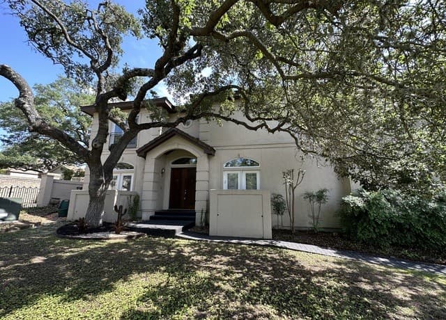 rental at 29214  Lawrence Way in Fair Oaks Ranch, TX — photo 2