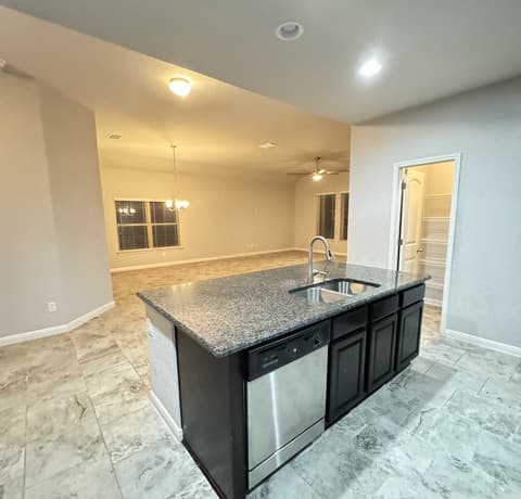 rental at 4576  Scots Elm in Schertz, TX — photo 4