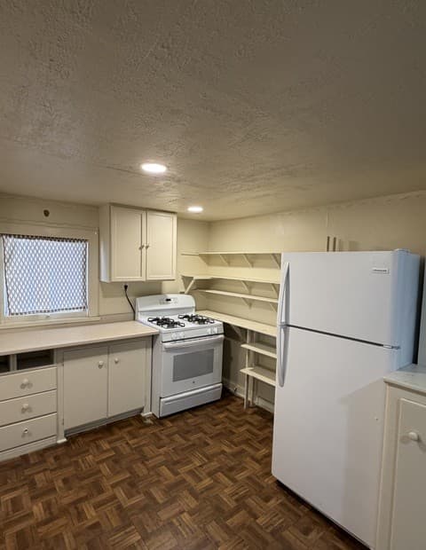 rental at 611  13th St in Bandera, TX — photo 3