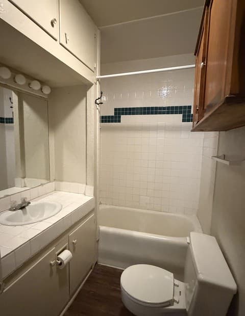 rental at 611  13th St in Bandera, TX — photo 5