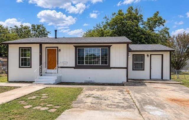 rental at 222  Notre Dame in San Antonio, TX — photo 1