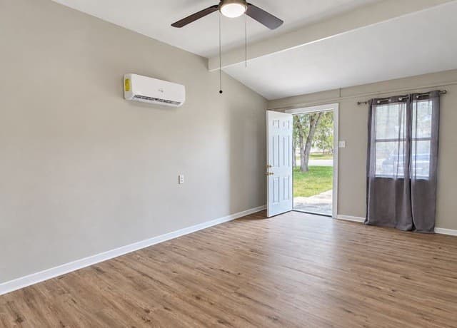 rental at 222  Notre Dame in San Antonio, TX — photo 3