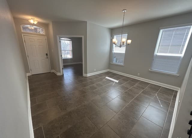 rental at 655  Sea Eagle in San Antonio, TX — photo 4
