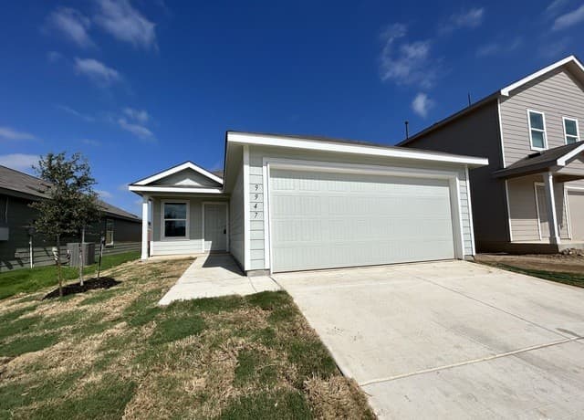 rental at 9947  Leeds Wheel in San Antonio, TX — photo 1
