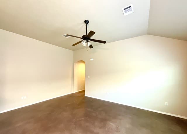 rental at 2575  Pahmeyer Road in New Braunfels, TX — photo 3