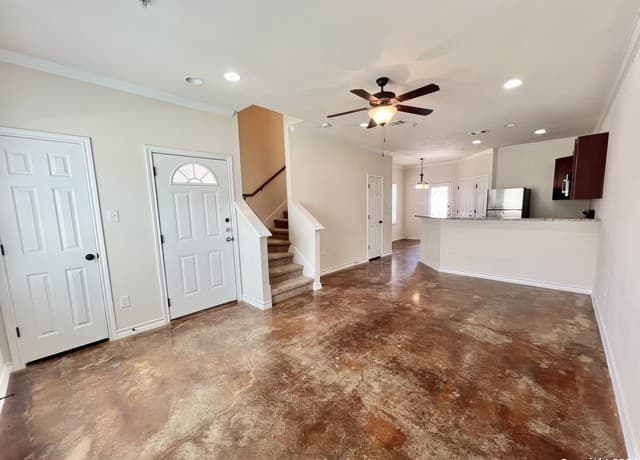 rental at 622  Meadow Arbor Ln Unit 2 in Universal City, TX — photo 5