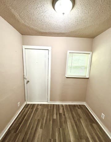 rental at 617 S Palmetto Ave Unit 2 in San Antonio, TX — photo 4