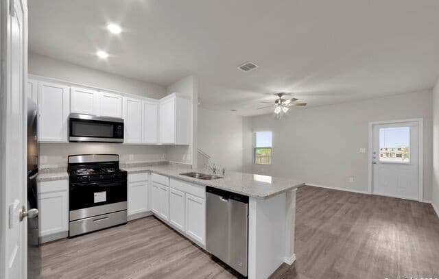 rental at 623  Ryan Xing in San Antonio, TX — photo 1